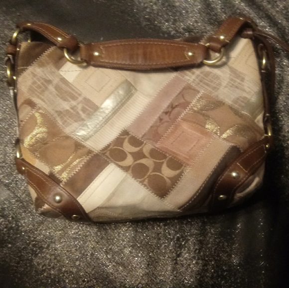 coach purse authentication